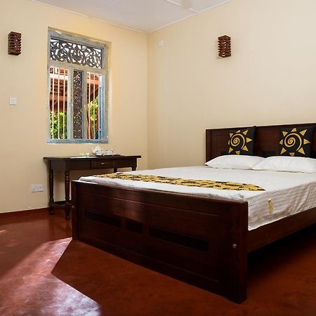 The Lavinia House Hotel Dehiwala-Mount Lavinia Eksteriør billede